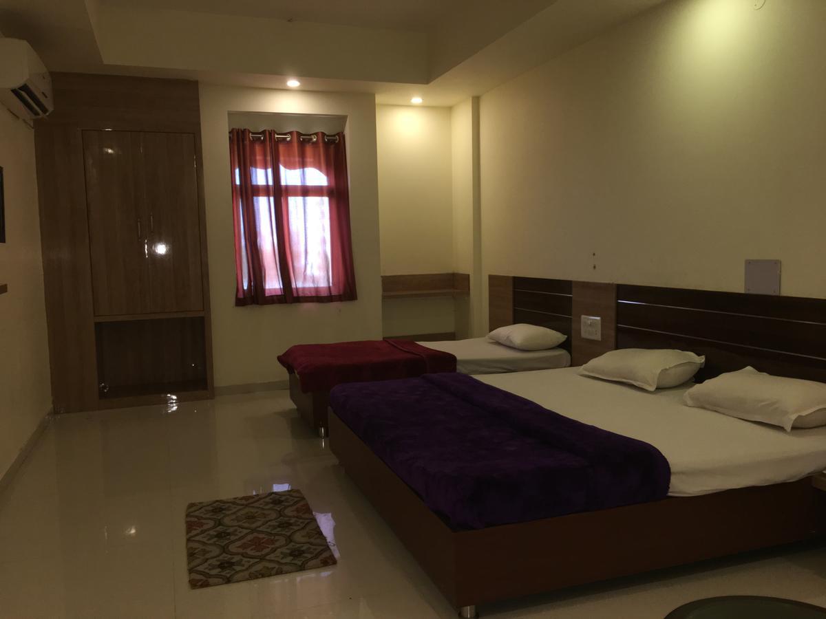 Hotel Kailash Presidency Bhopal Zewnętrze zdjęcie