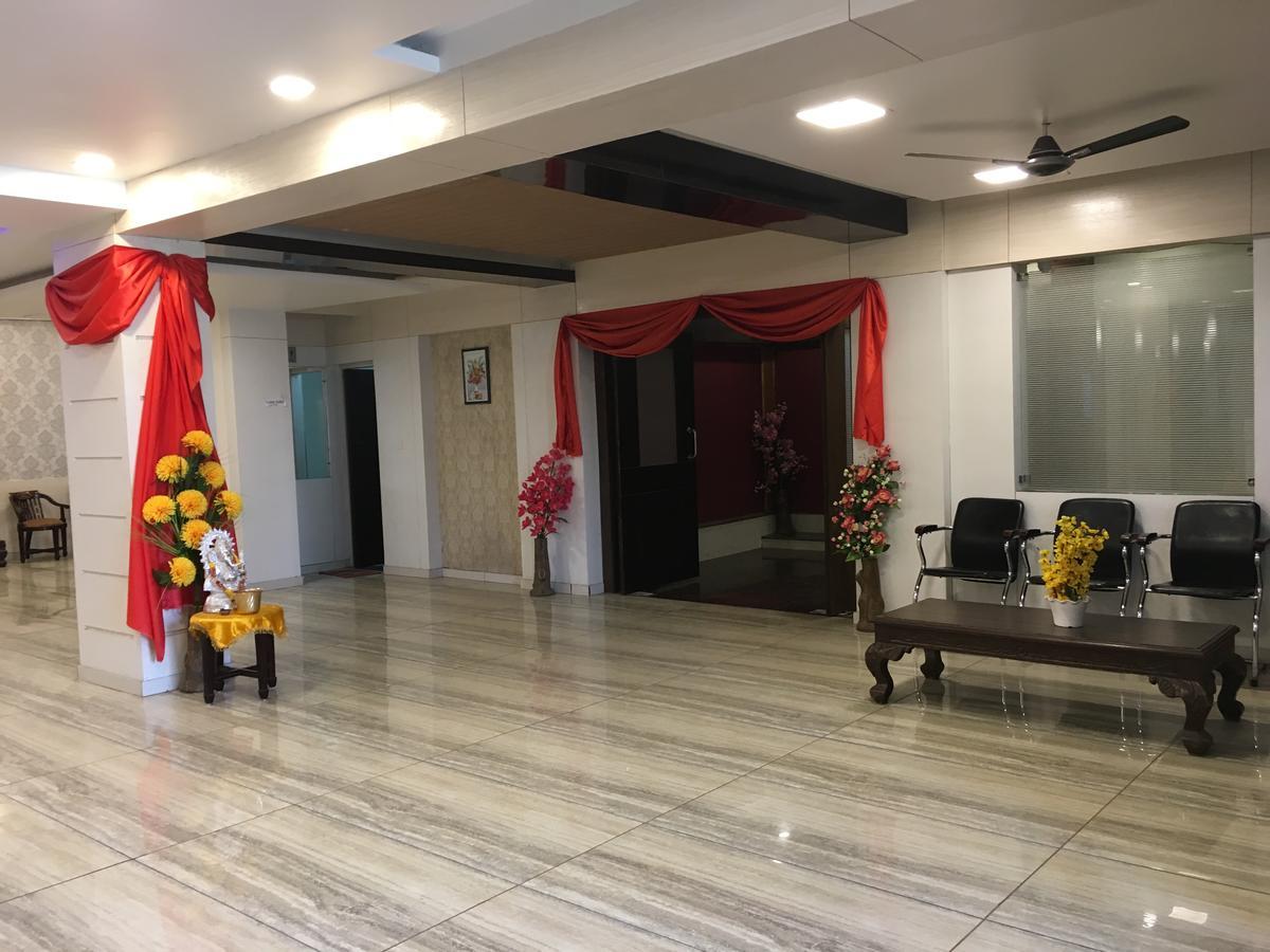 Hotel Kailash Presidency Bhopal Zewnętrze zdjęcie